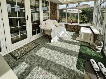 3 bedroom Detached bungalow for sale in West End, Stainforth, Doncaster, DN7