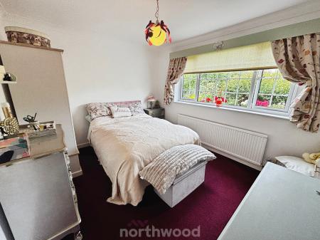 3 bedroom Detached bungalow for sale in West End, Stainforth, Doncaster, DN7