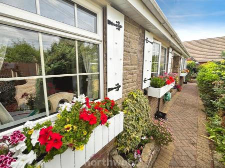 3 bedroom Detached bungalow for sale in West End, Stainforth, Doncaster, DN7