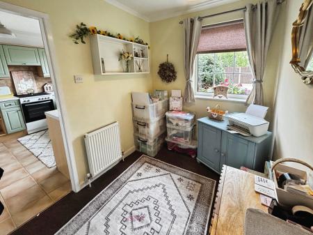3 bedroom Detached bungalow for sale in West End, Stainforth, Doncaster, DN7