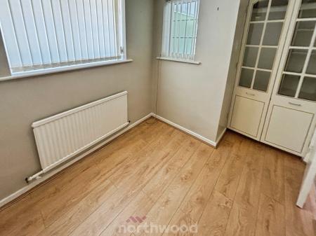 3 bedroom Bungalow for sale in Hoddesdon Crescent, Dunscroft, Doncaster, DN7