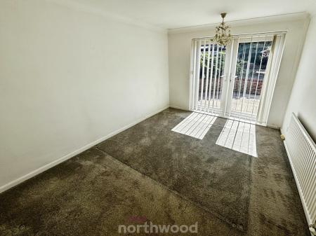 3 bedroom Bungalow for sale in Hoddesdon Crescent, Dunscroft, Doncaster, DN7
