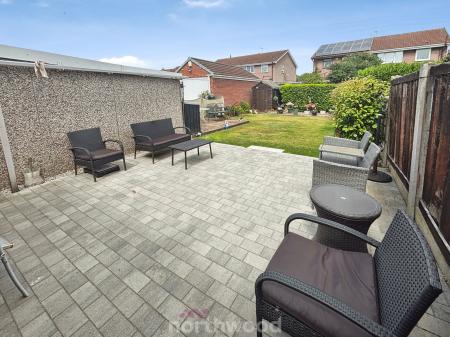 3 bedroom Semi-detached house for sale in Measham Drive, Stainforth, Doncaster, DN7
