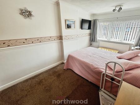 3 bedroom Semi-detached house for sale in Measham Drive, Stainforth, Doncaster, DN7