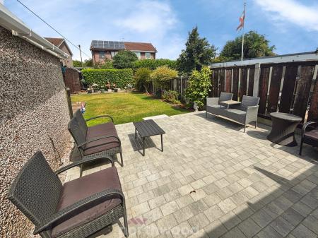 3 bedroom Semi-detached house for sale in Measham Drive, Stainforth, Doncaster, DN7