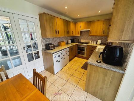 3 bedroom Semi-detached house for sale in Measham Drive, Stainforth, Doncaster, DN7