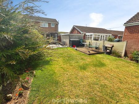 3 bedroom Semi-detached house for sale in Measham Drive, Stainforth, Doncaster, DN7