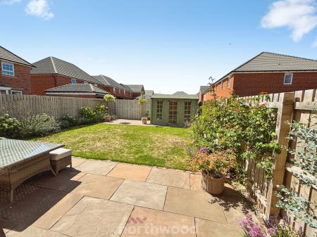 3 bedroom Detached house for sale in Saxon Avenue, Doncaster, DN7