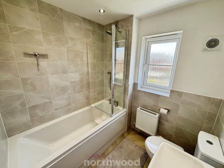 3 bedroom Detached house for sale in Saxon Avenue, Doncaster, DN7