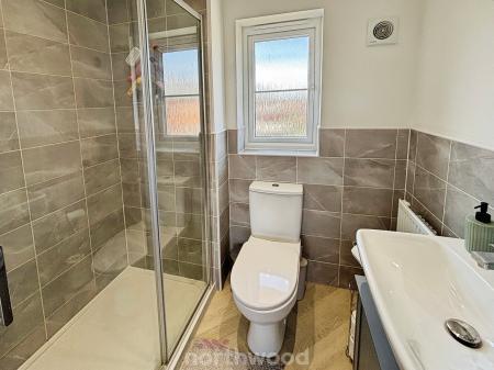 3 bedroom Detached house for sale in Saxon Avenue, Doncaster, DN7