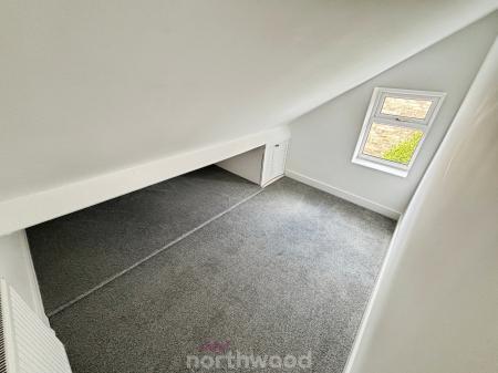 4 bedroom Detached house to let in Roseberry Avenue, Hatfield, Doncaster, DN7