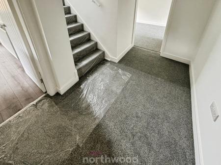 4 bedroom Detached house to let in Roseberry Avenue, Hatfield, Doncaster, DN7