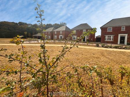 4 bedroom Detached house for sale in Woodland Crescent, Hatfield, Doncaster, DN7