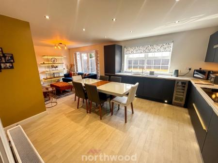 4 bedroom Detached house for sale in Woodland Crescent, Hatfield, Doncaster, DN7