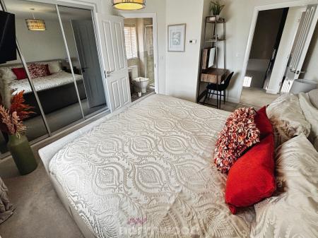 4 bedroom Detached house for sale in Woodland Crescent, Hatfield, Doncaster, DN7