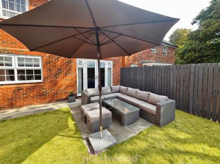4 bedroom Detached house for sale in Woodland Crescent, Hatfield, Doncaster, DN7