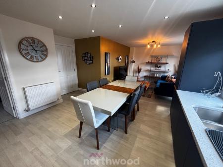 4 bedroom Detached house for sale in Woodland Crescent, Hatfield, Doncaster, DN7