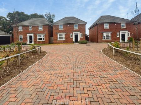 Woodland Crescent, Hatfield, Doncaster, DN7