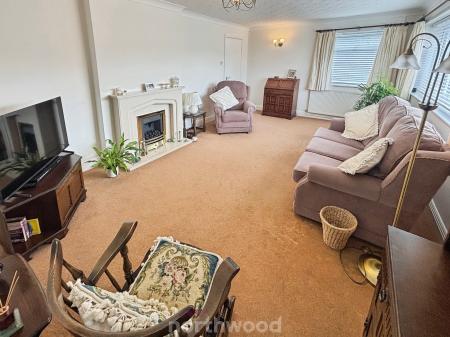 3 bedroom Detached house for sale in Norman Drive, Hatfield, Doncaster, DN7