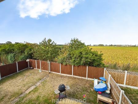 3 bedroom Semi-detached house for sale in Ingram Crescent, Dunscroft, Doncaster, DN7