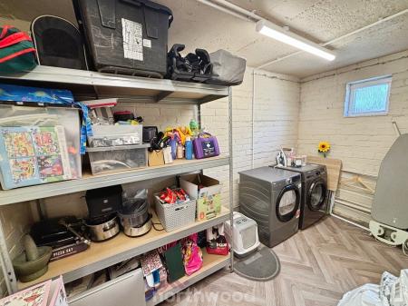3 bedroom Semi-detached house for sale in Ingram Crescent, Dunscroft, Doncaster, DN7