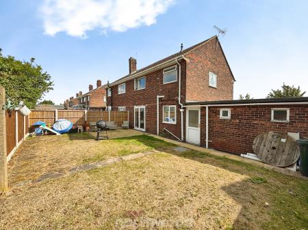 3 bedroom Semi-detached house for sale in Ingram Crescent, Dunscroft, Doncaster, DN7