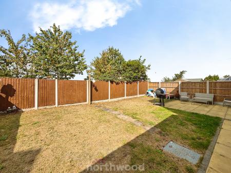 3 bedroom Semi-detached house for sale in Ingram Crescent, Dunscroft, Doncaster, DN7