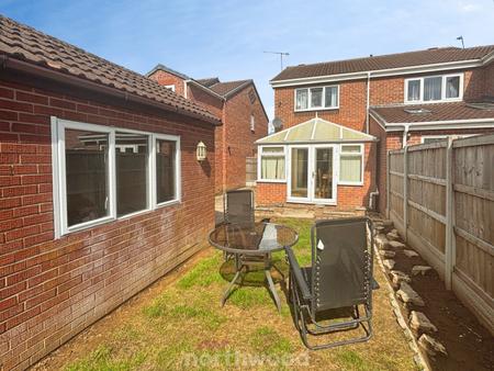 2 bedroom Semi-detached house for sale in Victoria Avenue, Hatfield, Doncaster, DN7