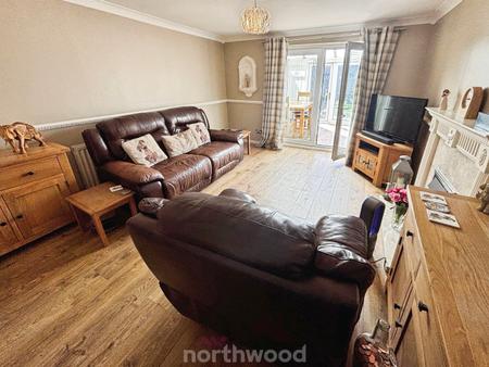 2 bedroom Semi-detached house for sale in Victoria Avenue, Hatfield, Doncaster, DN7