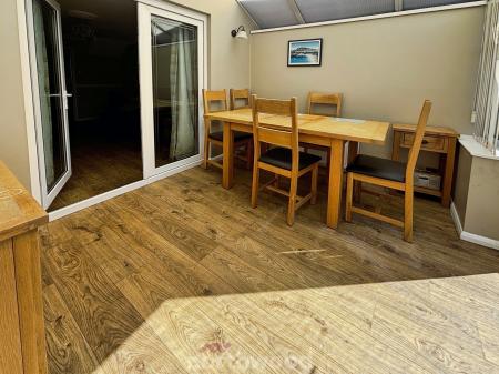 2 bedroom Semi-detached house for sale in Victoria Avenue, Hatfield, Doncaster, DN7