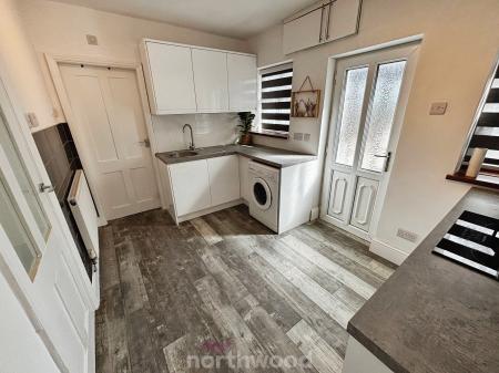 3 bedroom Terraced House to let in Millcroft, Stainforth, Doncaster, DN7