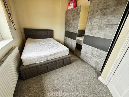 4 bedroom Terraced House for sale in Broadway, Dunscroft, Doncaster, DN7