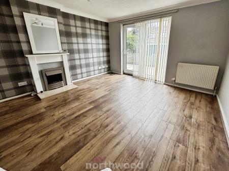 2 bedroom Semi-detached house to let in Homestead Garth, Hatfield, Doncaster, DN7