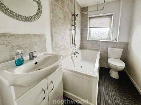 2 bedroom Semi-detached house to let in Homestead Garth, Hatfield, Doncaster, DN7