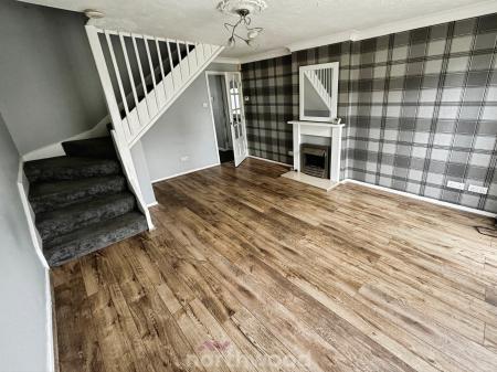 2 bedroom Semi-detached house to let in Homestead Garth, Hatfield, Doncaster, DN7