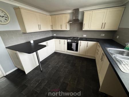 2 bedroom Semi-detached house to let in Homestead Garth, Hatfield, Doncaster, DN7