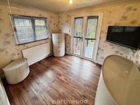 2 bedroom Park home for sale in Redhouse Park Bawtry Road, Hatfield Woodhouse, Doncaster, DN7