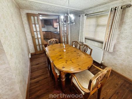 2 bedroom Park home for sale in Redhouse Park Bawtry Road, Hatfield Woodhouse, Doncaster, DN7