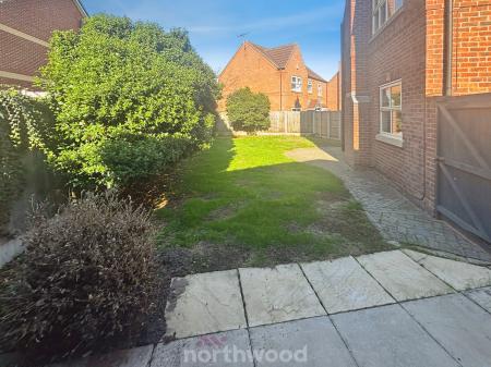 3 bedroom Detached house for sale in Station Court, Hatfield, Doncaster, DN7