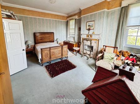 4 bedroom Manor House for sale in Manor Road, Hatfield, Doncaster, DN7