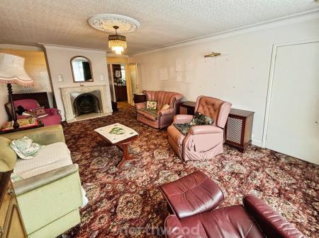 3 bedroom Detached house for sale in Doncaster Road, Stainforth, Doncaster, DN7