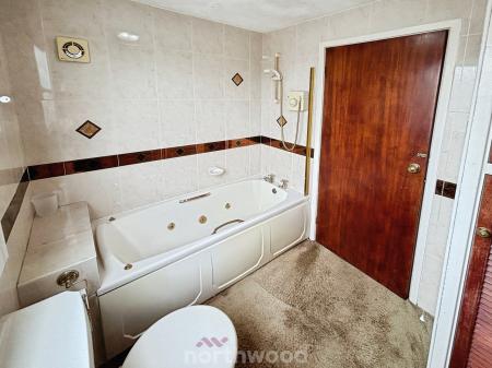 3 bedroom Detached house for sale in Doncaster Road, Stainforth, Doncaster, DN7