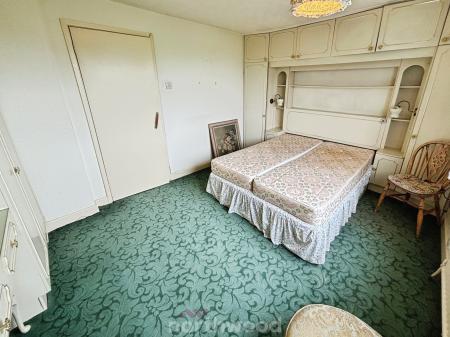 3 bedroom Detached house for sale in Doncaster Road, Stainforth, Doncaster, DN7