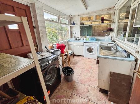 3 bedroom Detached house for sale in Doncaster Road, Stainforth, Doncaster, DN7