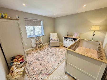 5 bedroom Detached house for sale in Perran Close, Dunsville, Doncaster, DN7