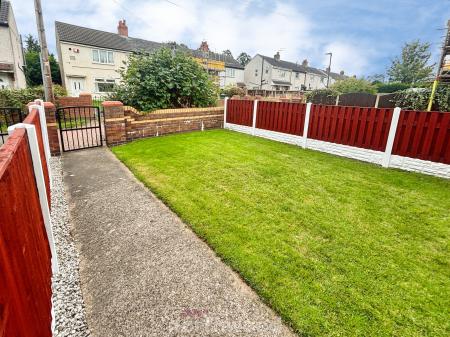 3 bedroom Terraced House for sale in Windsor Road, Stainforth, Doncaster, DN7