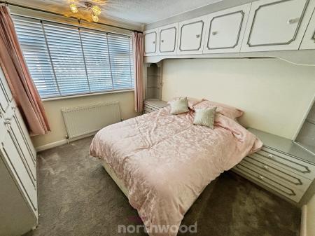 2 bedroom Bungalow for sale in Park Lane Close, Dunsville, Doncaster, DN7