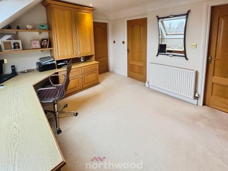 3 bedroom Detached house for sale in Station Road, Hatfield, Doncaster, DN7