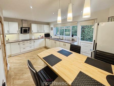 3 bedroom Bungalow for sale in Station Road, Hatfield, Doncaster, DN7