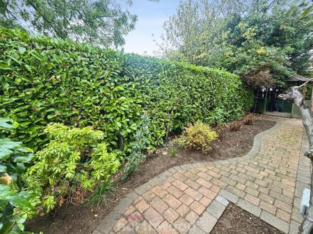 3 bedroom Detached house for sale in Station Road, Hatfield, Doncaster, DN7